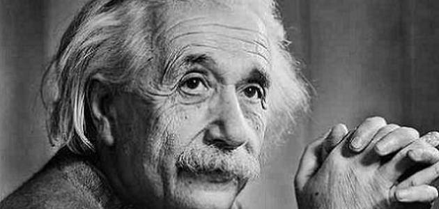 ما هي اختراعات أينشتاين