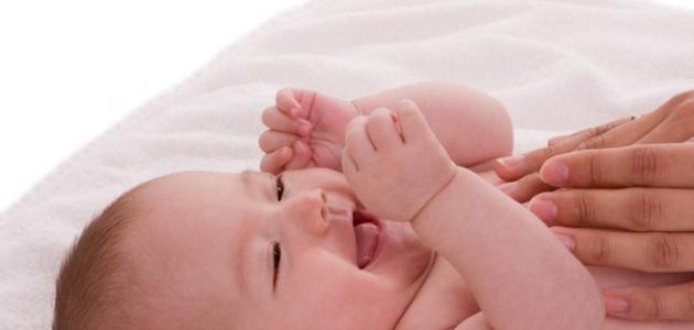 كيف أعرف أن طفلي شبع من الرضاعة