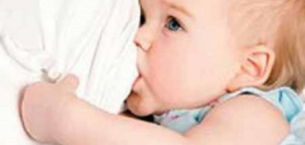 ما فوائد الرضاعة الطبيعية للأم
