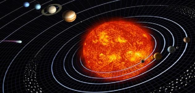 ما مكونات المجموعة الشمسية