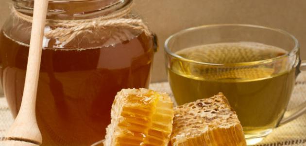 فوائد العسل مع الماء الدافئ