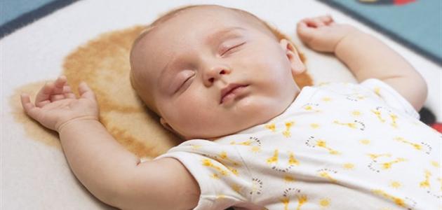 طريقة نوم الطفل الرضيع