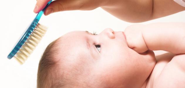 علاج قشرة الشعر عند الأطفال الرضع