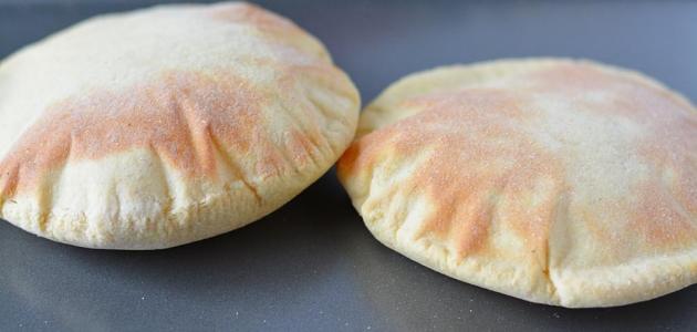 طريقة عمل الخبز الشامي
