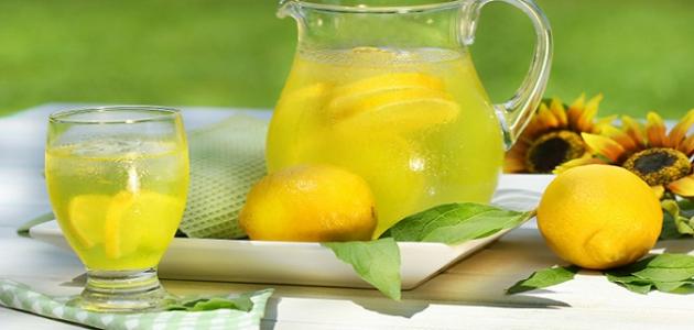 فوائد عصير الليمون مع الماء على الريق