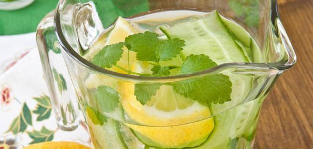 فوائد الماء مع الليمون والنعناع