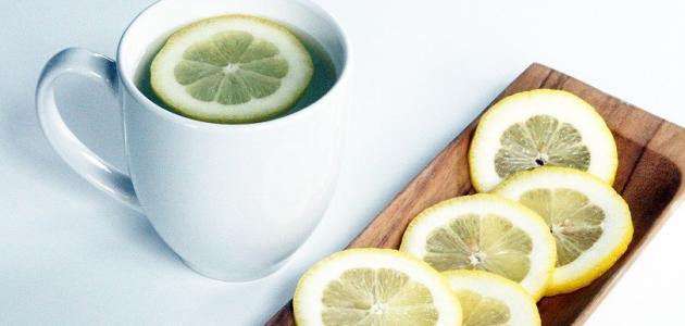 فوائد الليمون والماء الدافئ
