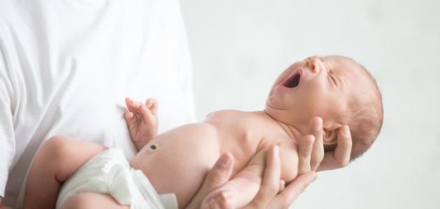 طرق التخلص من المغص عند الرضع
