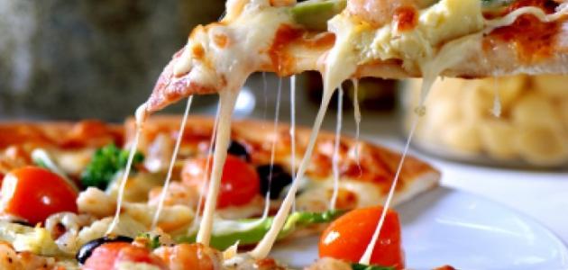 طريقة عمل البيتزا على الطريقة الإيطالية