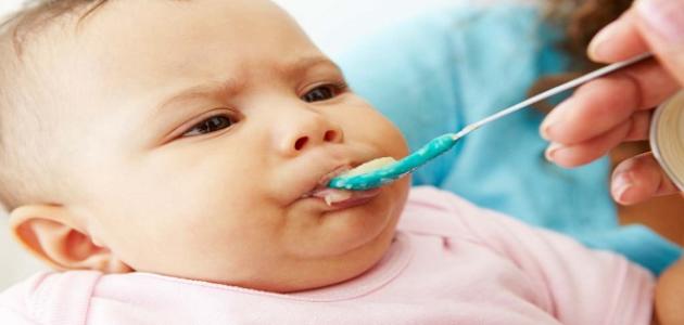 كيفية تغذية الطفل الرضيع