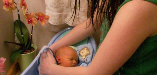 تربية الاطفال حديثي الولادة
