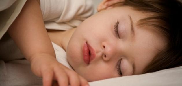 فوائد النوم للأطفال الرضع