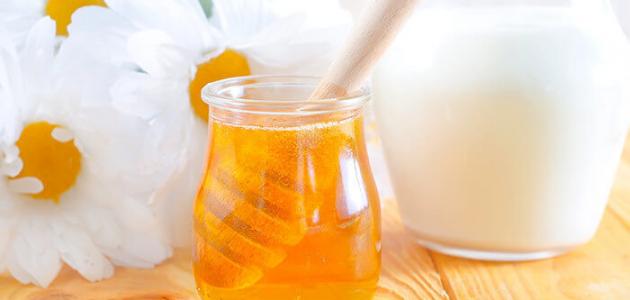 ما هي فوائد الحليب مع العسل