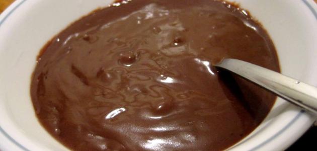 طريقة عمل صلصة الشوكولاتة للتورتة