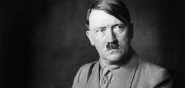 قصة هتلر بالتفصيل