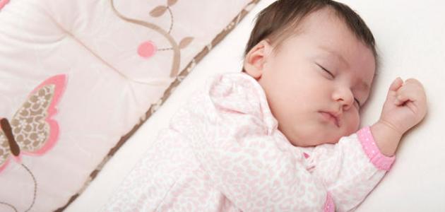 كيف أضبط نوم طفلي الرضيع