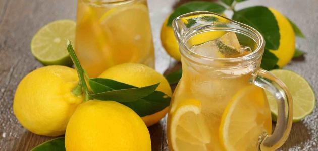 فوائد شرب عصير الليمون على الريق