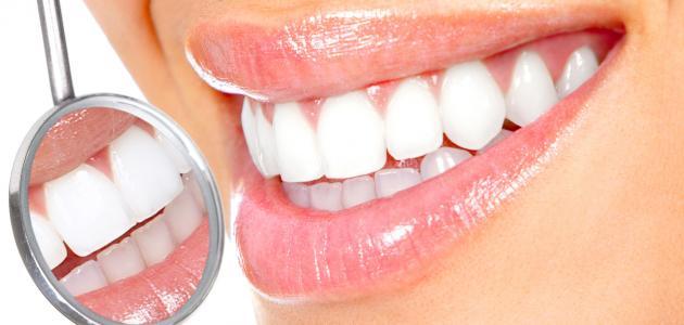 وصفة طبيعية لتبييض الأسنان