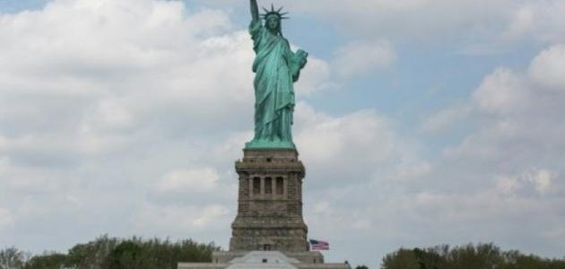 ما هي الدولة التي أهدت الولايات المتحدة تمثال الحرية