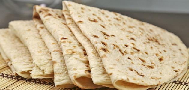 العربي الصاج الخبز طريقة على الخبز العربي