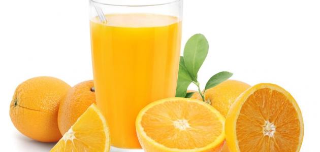 عمل عصير برتقال طازج