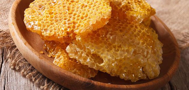 فوائد شمع العسل الطبيعي
