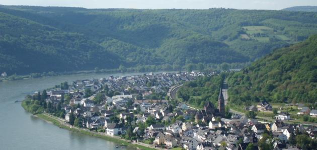 ما أهمية نهر الراين في ألمانيا