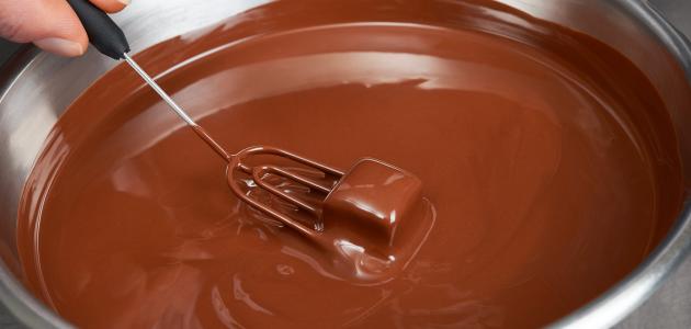 طريقة عمل صوص الشوكولاتة المثلج - فيديو