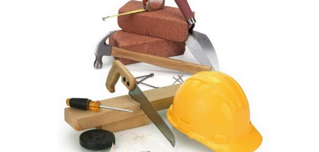 أدوات البناء اليدوية