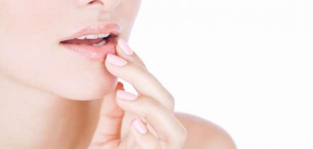 أسباب جفاف الفم واللسان