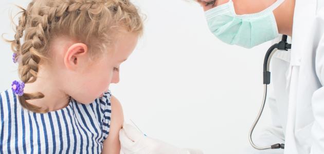 تطعيم طفل السنة ونصف
